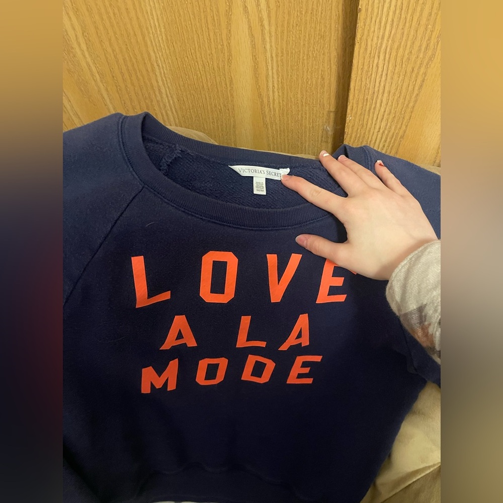 Victoria’s Secret Sweater - Picture 2 of 2